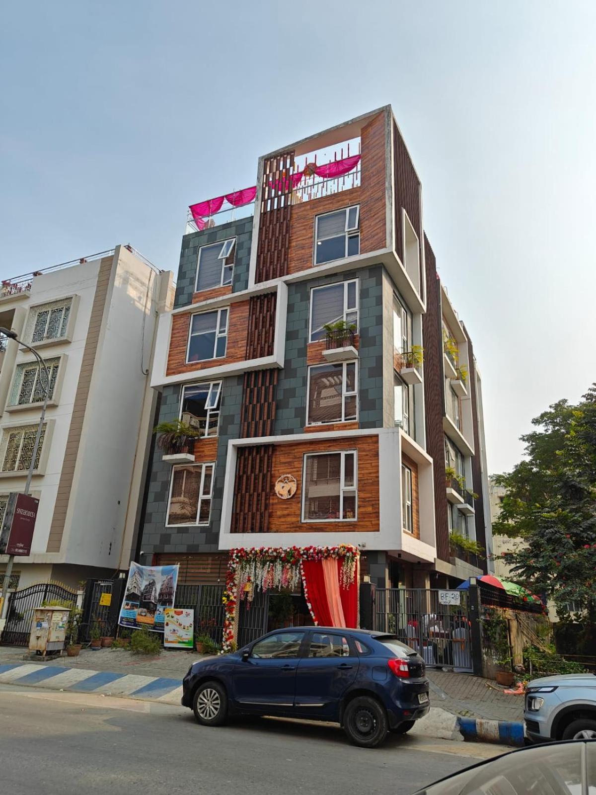 Nk7 Newtown Hotel Kolkata Exterior photo